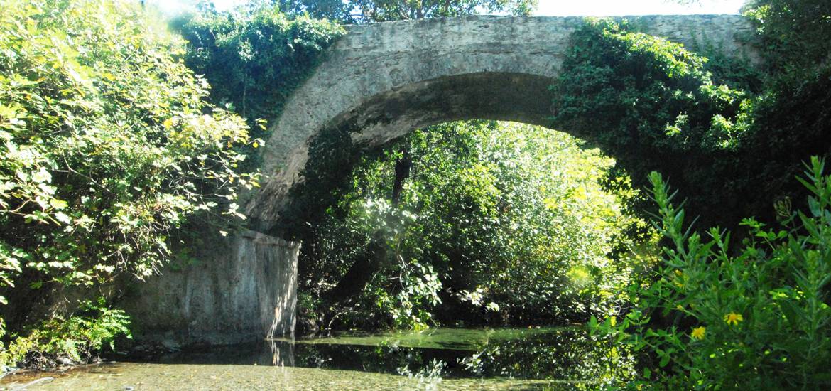 Pont près de Casa Albina